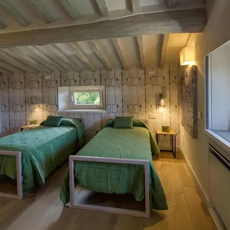Mom'S Villa