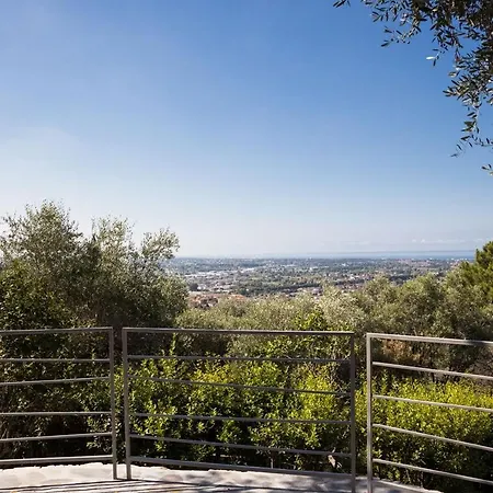 Mom'S Villa Alojamento de Acomodação e Pequeno-almoço Pietrasanta