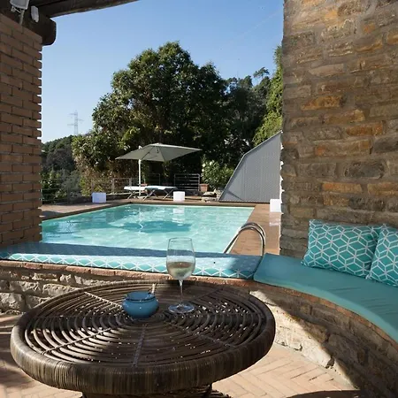 Mom'S Villa