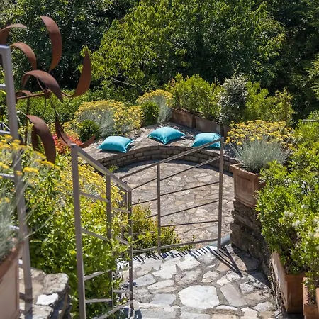 Mom'S Villa